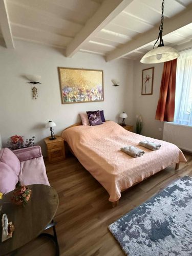 Csaladi-szoba-szuloi-4